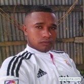 Enchatito. Busco pareja. Conoser mujeres