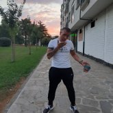 Funcionario. Busco mujer. Buscando lo