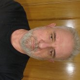 Funcionario. Busco hacer amistades.