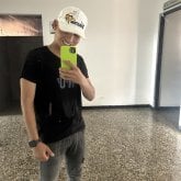 Busco pareja. Chicas. Hombre.