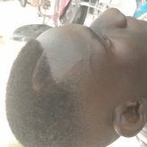 Vale. Buscar una. Vale buscar una chica.