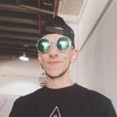 Camarero. Busco pareja. Busco una mujer