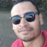 Trabajo. Busco conocer gente. Bueco