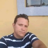 Busco pareja. Mujeres. Tranquilo. Salir.