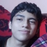 Estudiante. Pasar un rato bien juntos.