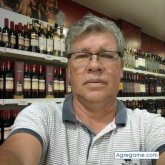 Si. Cariñoso. Todo.