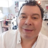 Tecniko. Busco mujer entre 55 y 60