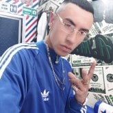 Busco pareja. Mujeres. Muy Amigable😈.