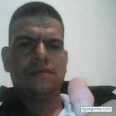 Encuentra Hombres solteros en Rozo