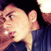 Empleo. Busco pareja. Amigas. Alegre.