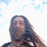 Te estoy buscando una mujer que sea