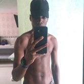 Busco pareja. Mujeres soltera. Trabajo.