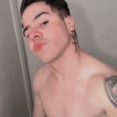 Trabajo. Busco pareja. Chicas. Me