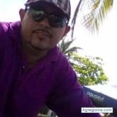 Busco pareja. Amigas o algo más. Una