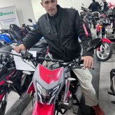 Busco alguen q la quiera pasarla bien y