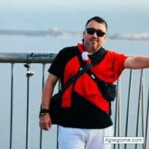 Encuentra Hombres solteros en Santa Pola