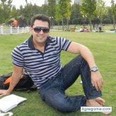 Lawyer. Busco una mujer para compartir