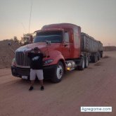 Chófer. Busco pareja. Muchachas.