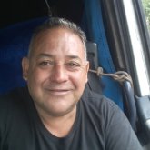 Pasarla bien con una mujer,soltera. Soy