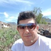 Busco pareja. Soy muy cariñoso no Bebo