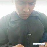 Busco ligar. Algo casual. Escuchar