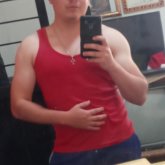 Estudiante. Busco hacer amistades. Gente