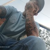 Busco ligar. Pasarla bien y disfrutar.