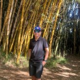 Mujeres para una aventura. Alto delgado