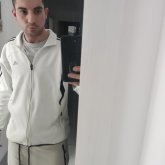 Empleado. Busco pareja. Busco mujer que