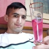 Soltero 28 años muy amoroso y tierno.