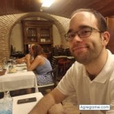 Busco pareja. Series, cine, pasear,