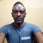 Busco pareja. Soy un tipico acuario.