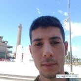 Busco conocer gente. A alguien como yo q