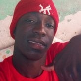 Mujeres mayores. Soltero por el momento.