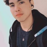 Busco pareja. Busco amistades q son