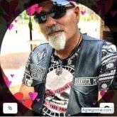 Busco pareja. Chicas. Normal. Salidas en