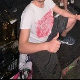 Conocer personas nuevas y disfrutar los