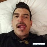 Construction. Busco pareja. Soy