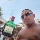 Mujeres hermosas y mona. Estoy soltero