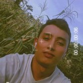 Pareja conocer gente. Aleg re divertido.