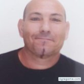 Operario. Busco pareja.