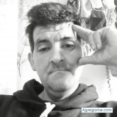 Comerciante. Busco pareja. Una mujer.