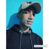 Busco ligar. Mujeres. Un persona