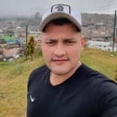 Trabajador. Busco pareja. Mujeres, no