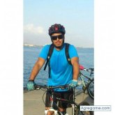 johantheis chico soltero en Santiago