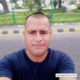 Encuentra Hombres solteros en Anconcito