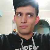 Chica simpática y un poco loca. Chico