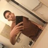 Busco una mujer de 18 a 20 años. Soy