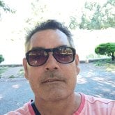 Busco conocer gente. Conocer gente. Lo