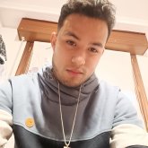 Trabajador. Busco pareja. Busco a